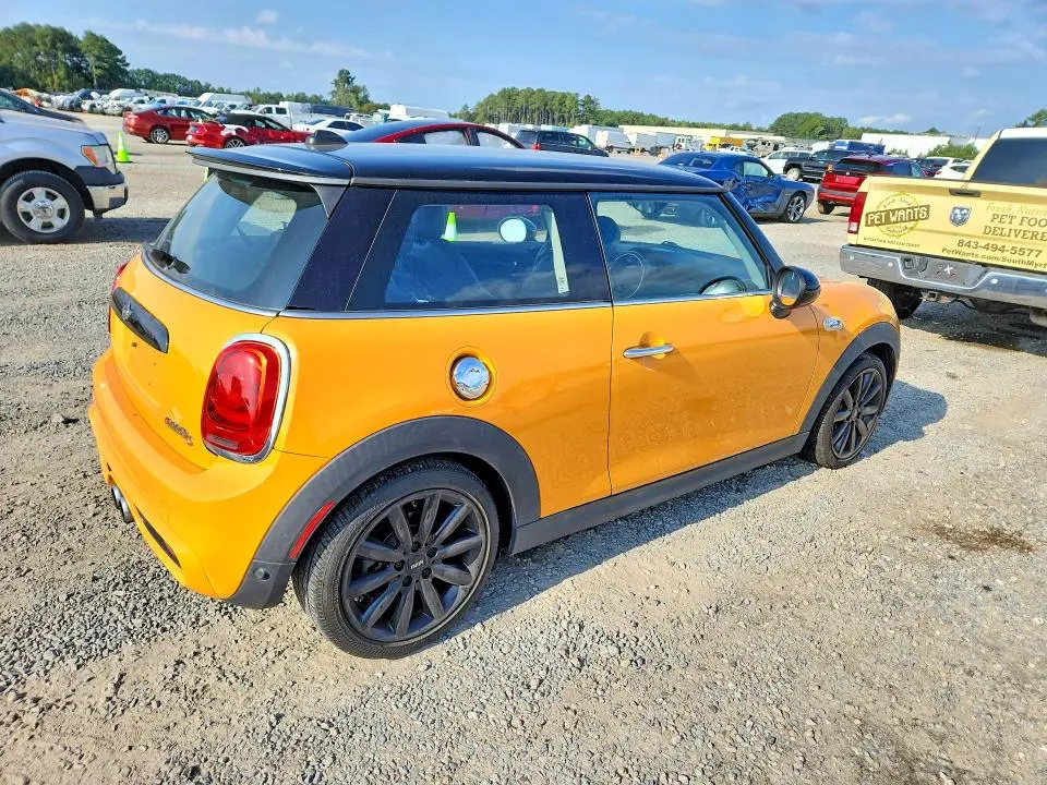 2015 MINI COOPER S  