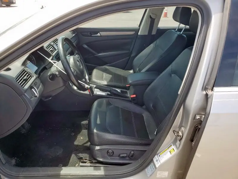 2014 VOLKSWAGEN PASSAT SE  