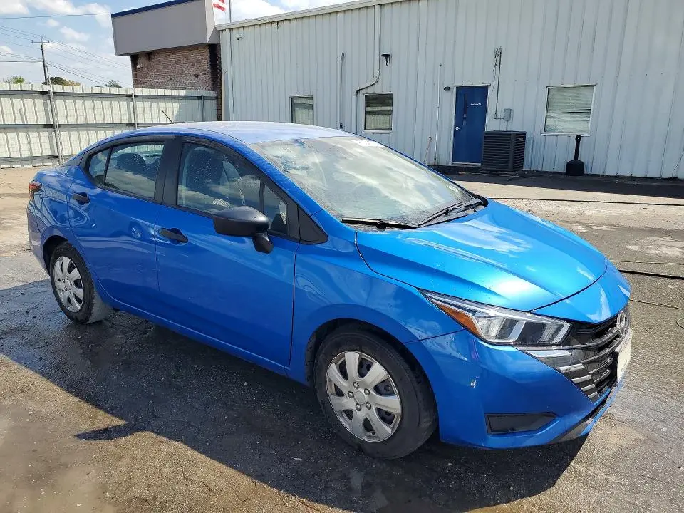 2024 NISSAN VERSA S  