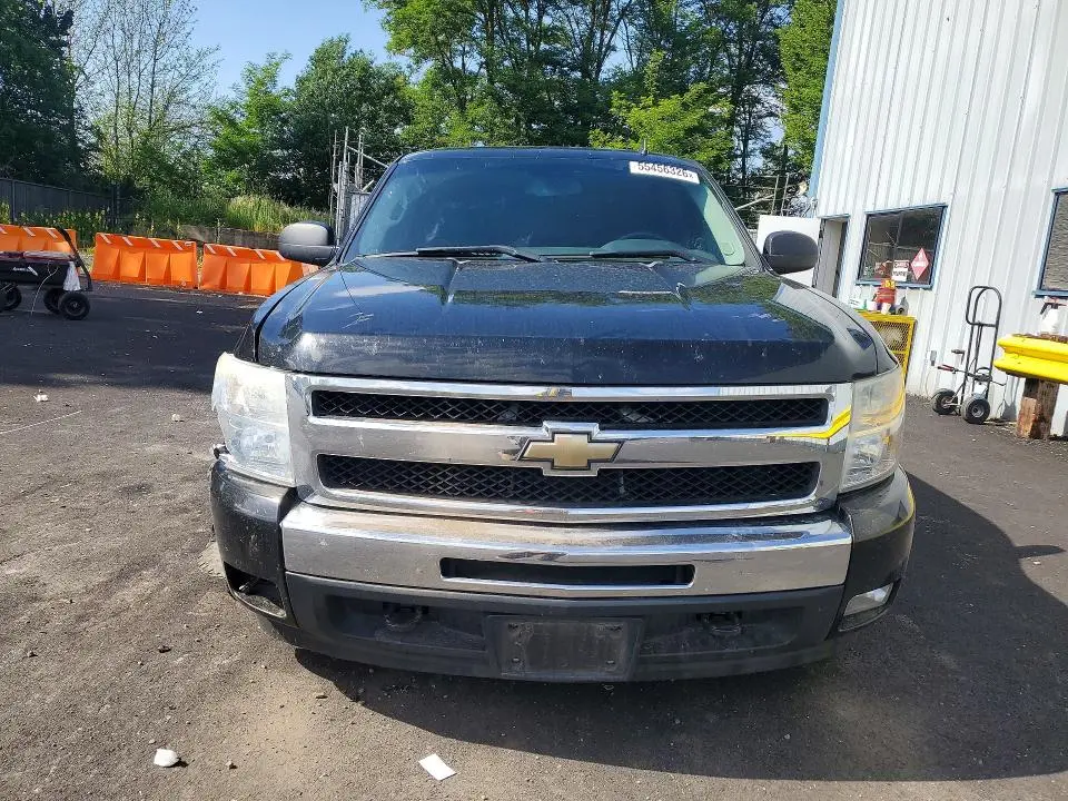 2011 CHEVROLET SILVERADO K1500 LT  