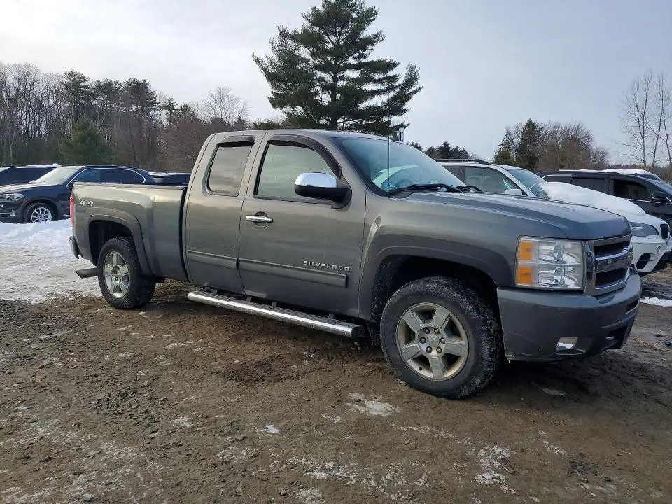2011 CHEVROLET SILVERADO K1500 LTZ  