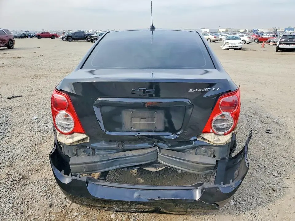 2015 CHEVROLET SONIC LT  