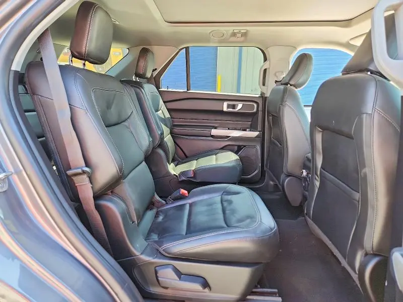 2021 FORD EXPLORER XLT  