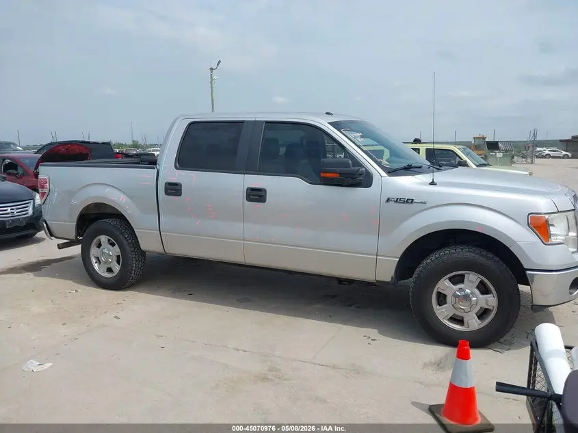 2011 FORD F-150 XLT