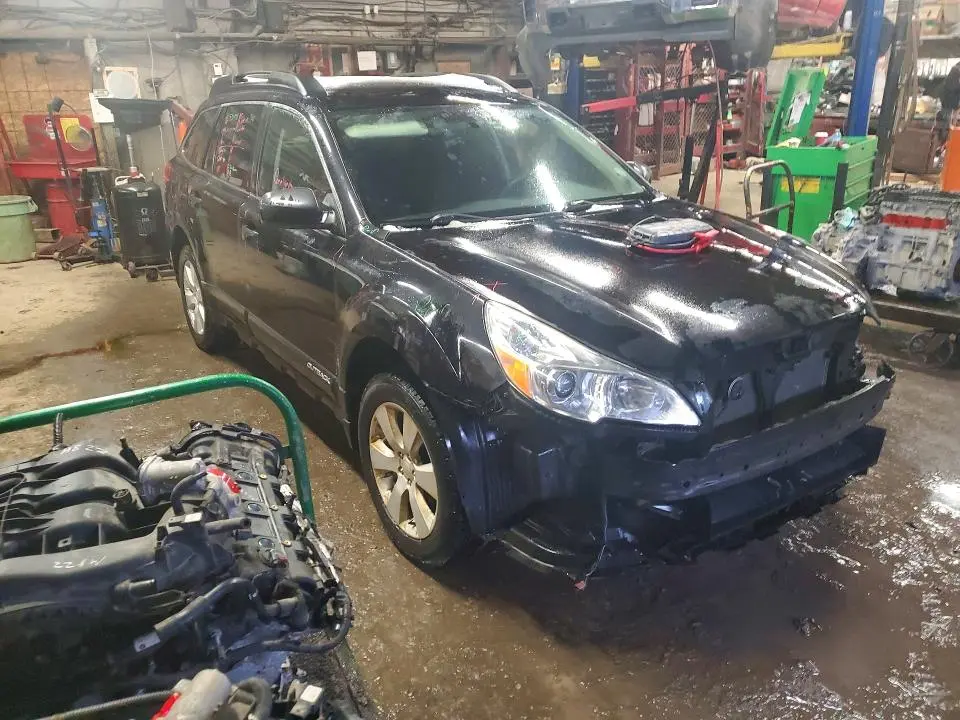 2013 SUBARU OUTBACK 2.5I PREMIUM  