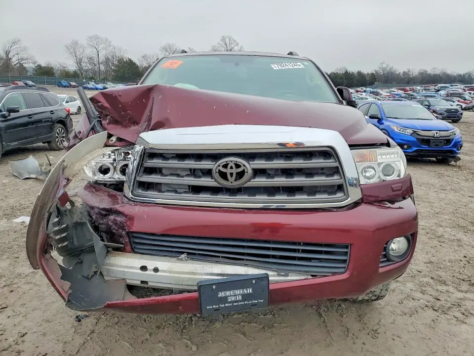 2011 TOYOTA SEQUOIA SR5  