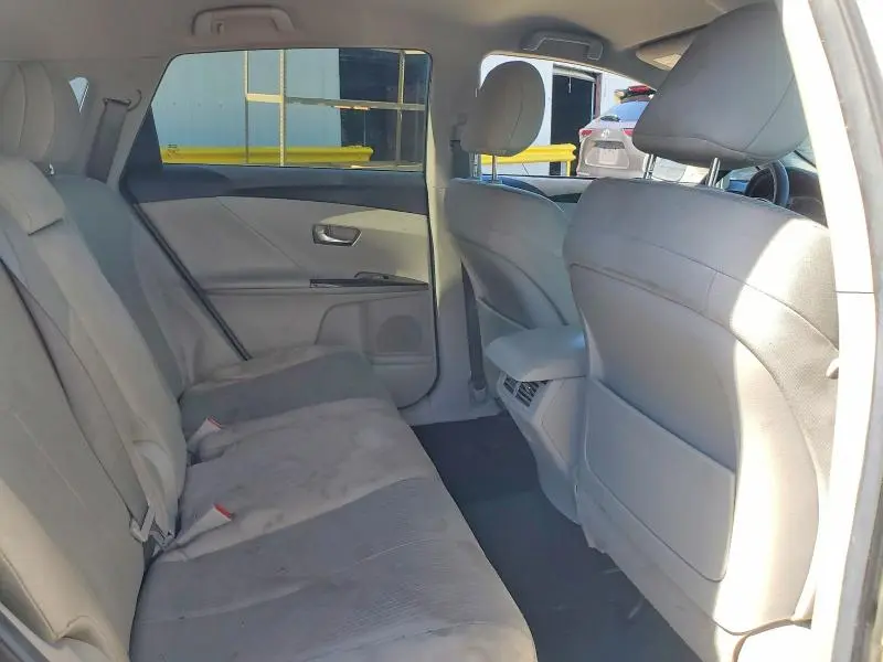 2014 TOYOTA VENZA LE  