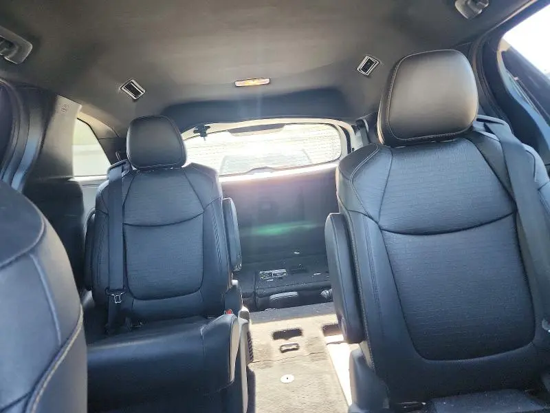 2025 TOYOTA SIENNA WOODLAND EDITION  