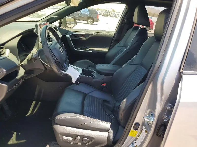 2020 TOYOTA RAV4 XSE  