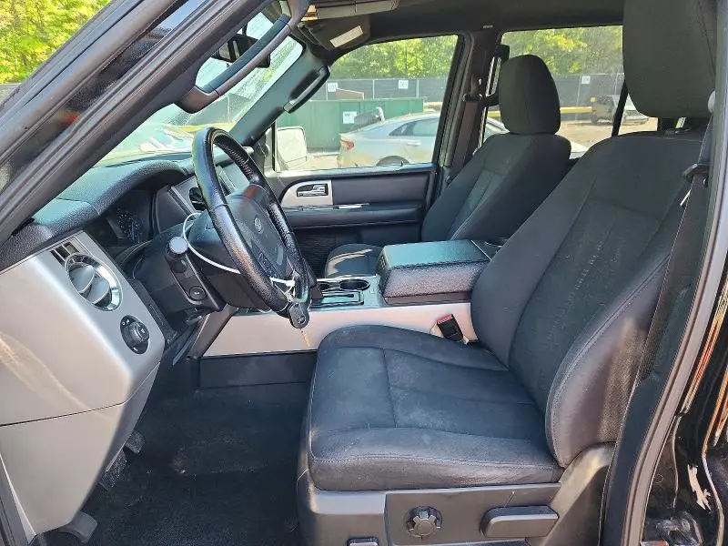2017 FORD EXPEDITION EL XLT  