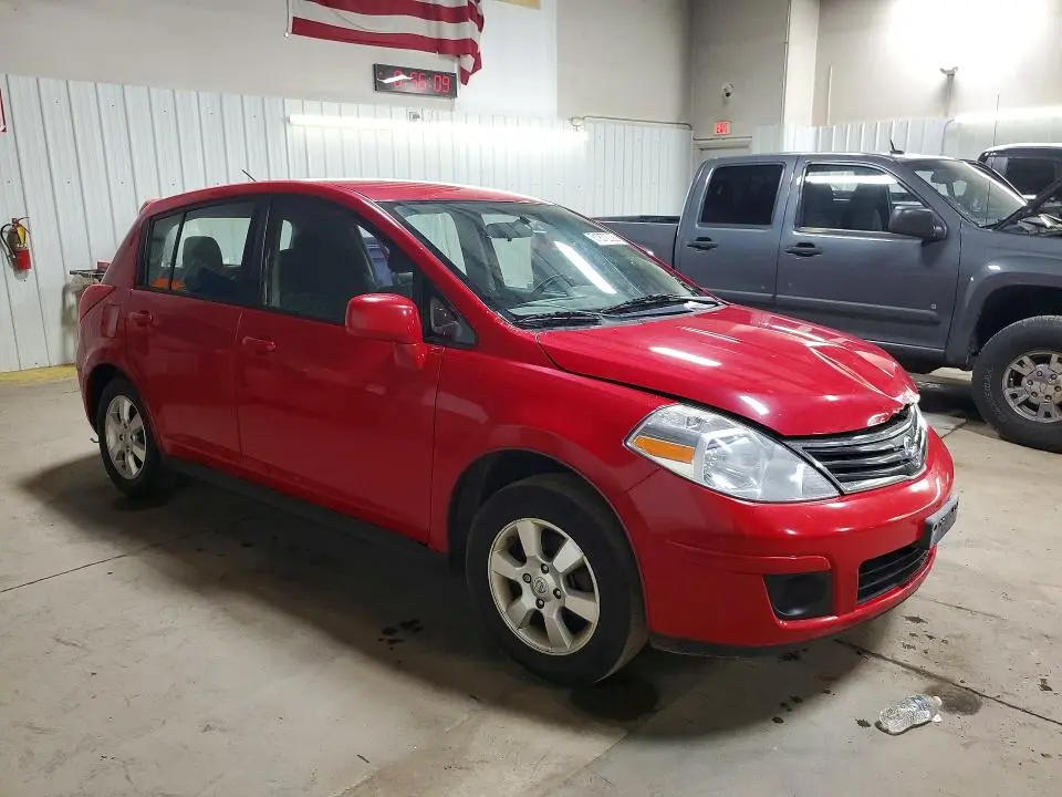 2012 NISSAN VERSA 1.8 S  