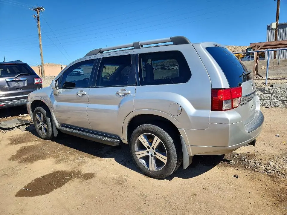 2011 MITSUBISHI ENDEAVOR SE  
