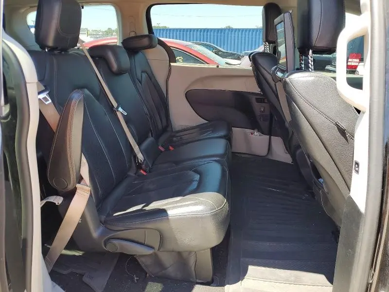 2017 CHRYSLER PACIFICA TOURING L PLUS  