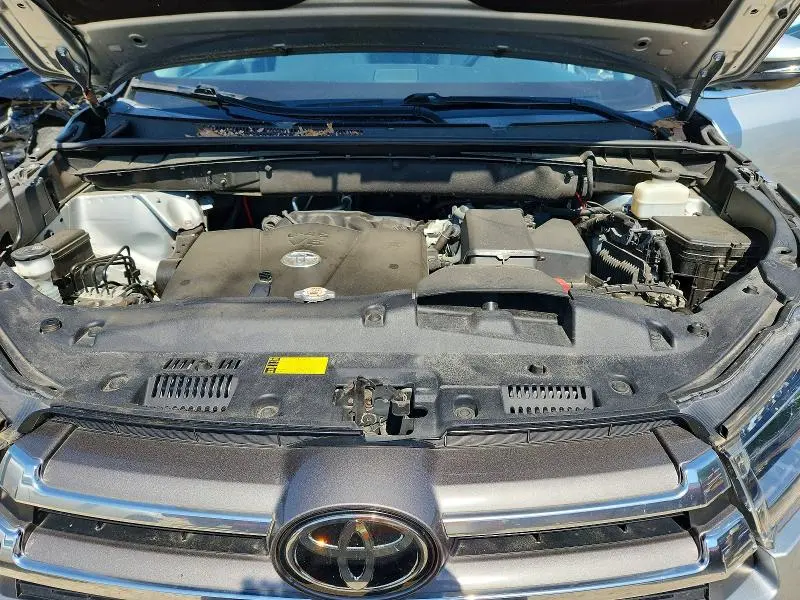 2019 TOYOTA HIGHLANDER LIMITED PLATINUM  