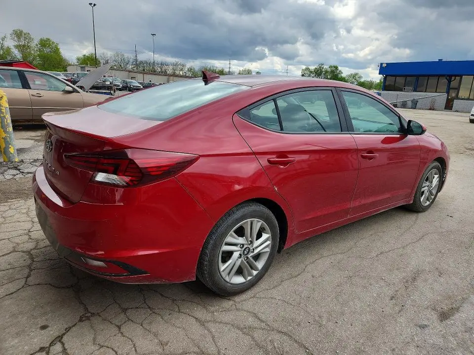 2020 HYUNDAI ELANTRA SEL  