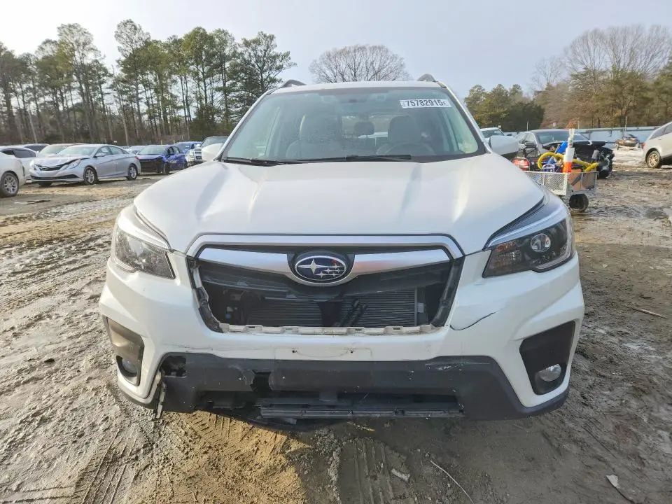2021 SUBARU FORESTER   