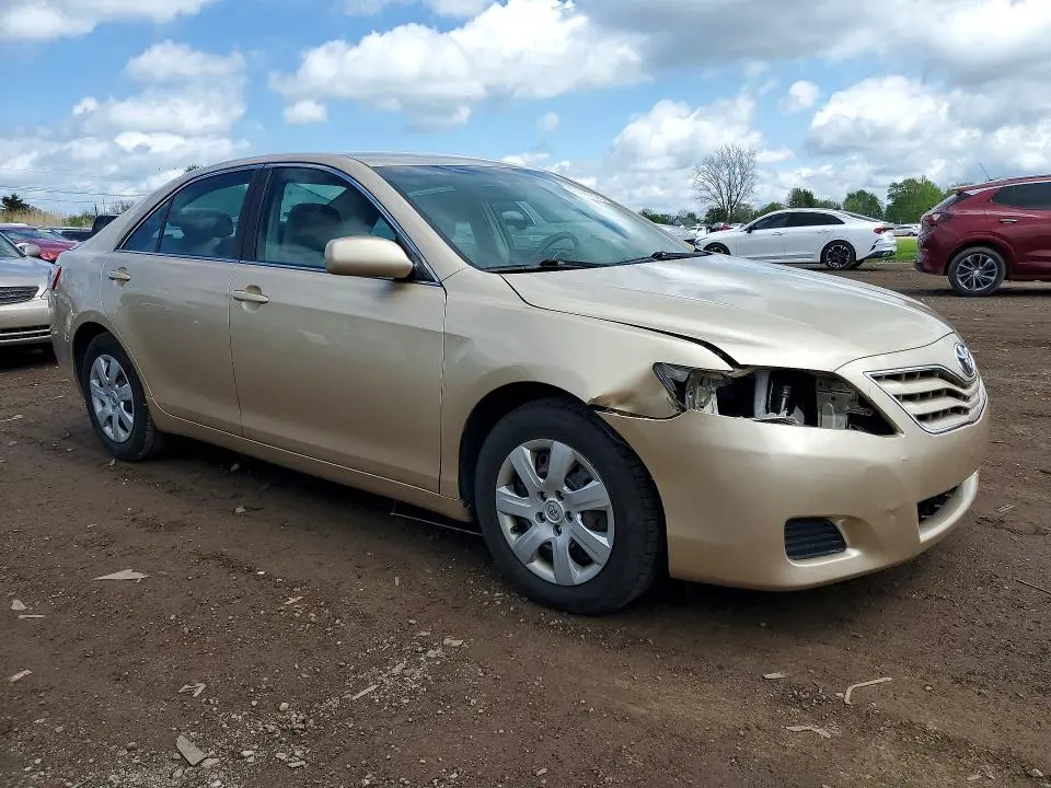 2010 TOYOTA CAMRY LE  
