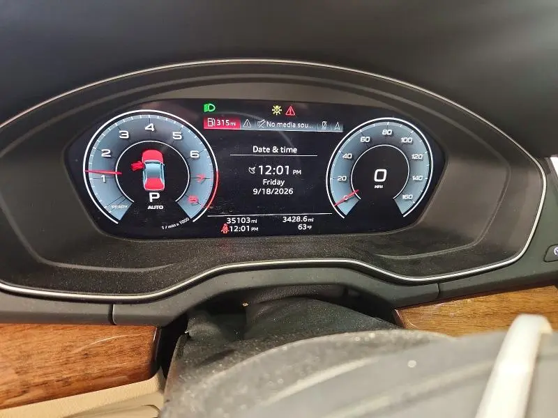 2022 AUDI Q5 PREMIUM PLUS 45  