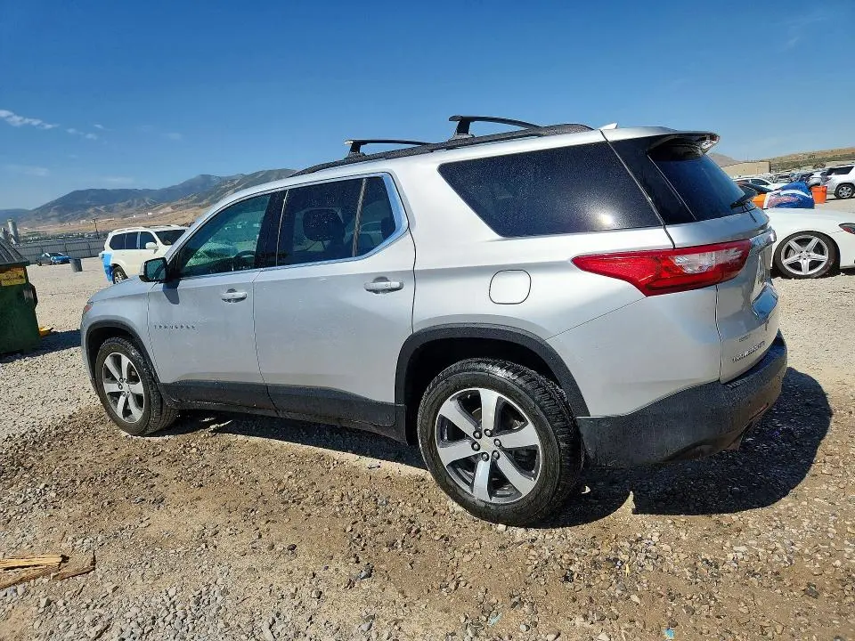 2020 CHEVROLET TRAVERSE LT  