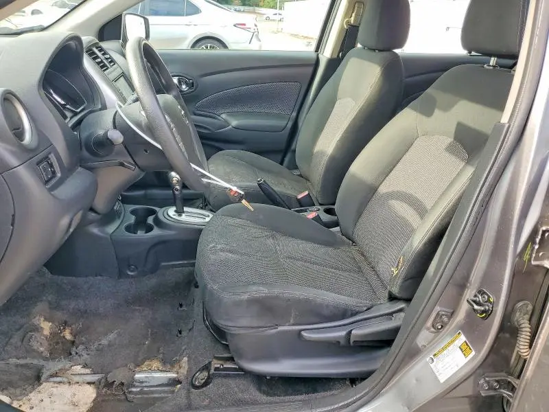 2019 NISSAN VERSA SV  
