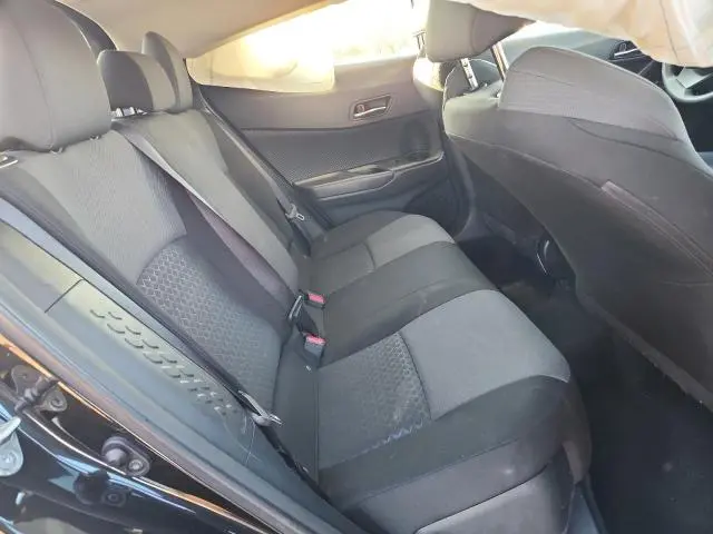 2020 TOYOTA C-HR XLE  
