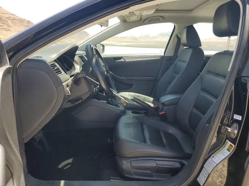 2015 VOLKSWAGEN JETTA SE  