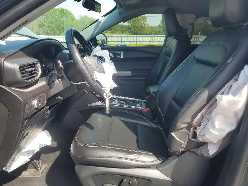 2022 FORD EXPLORER XLT  