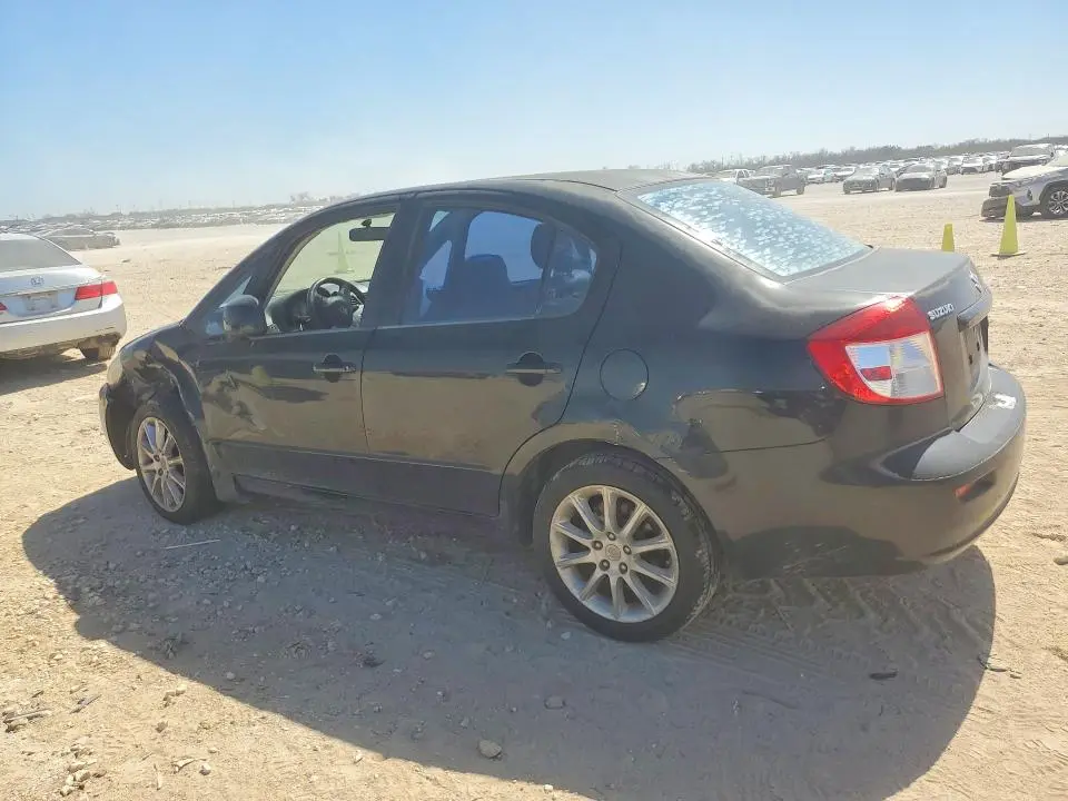 2011 SUZUKI SX4 LE  