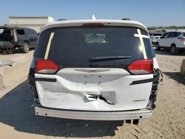 2018 CHRYSLER PACIFICA LIMITED  