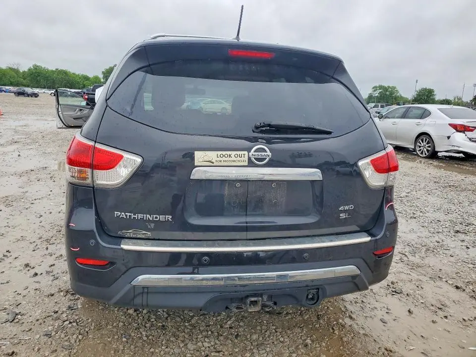 2015 NISSAN PATHFINDER SL  