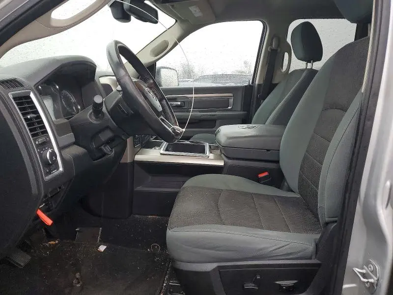 2015 RAM 1500 SLT  