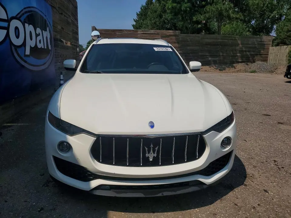 2017 MASERATI LEVANTE S  