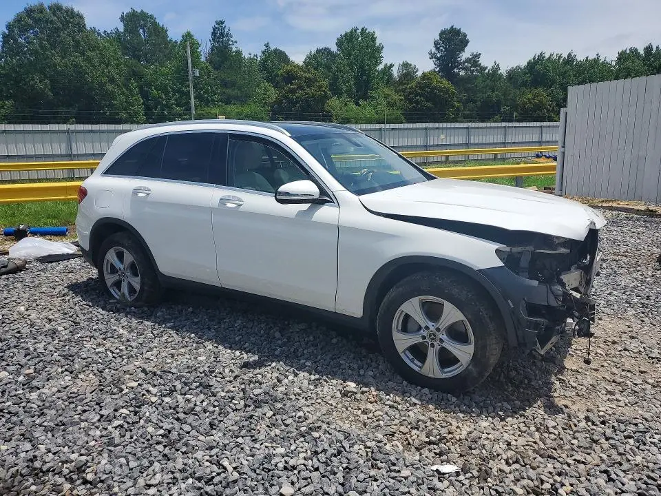 2017 MERCEDES-BENZ GLC 300 4MATIC  