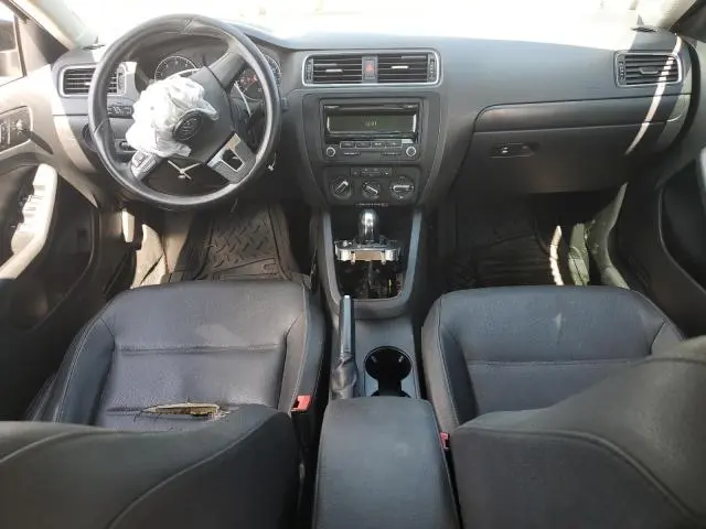 2012 VOLKSWAGEN JETTA SE  
