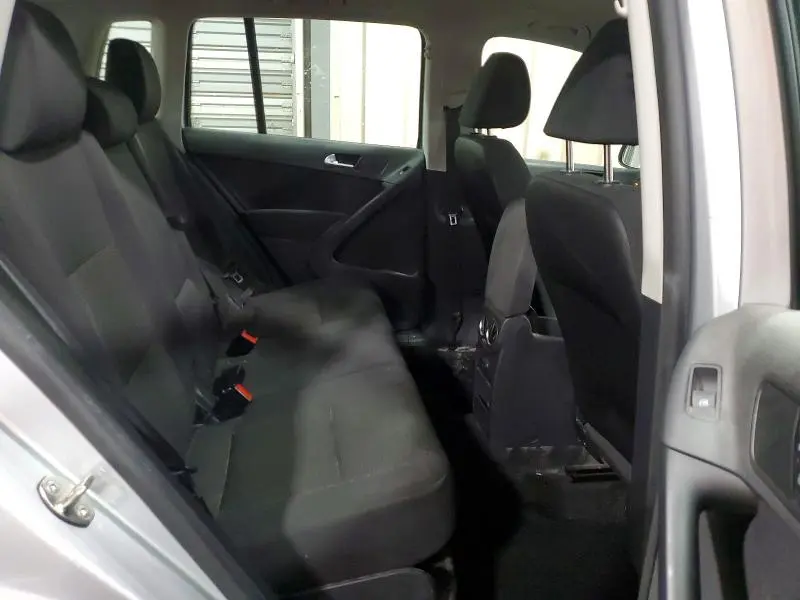 2017 VOLKSWAGEN TIGUAN S  
