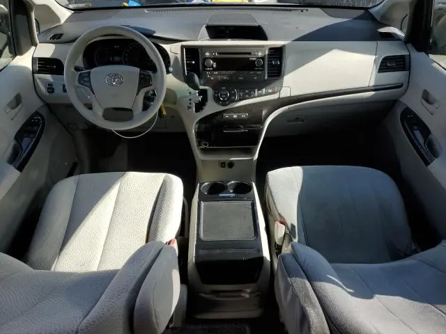 2013 TOYOTA SIENNA LE  