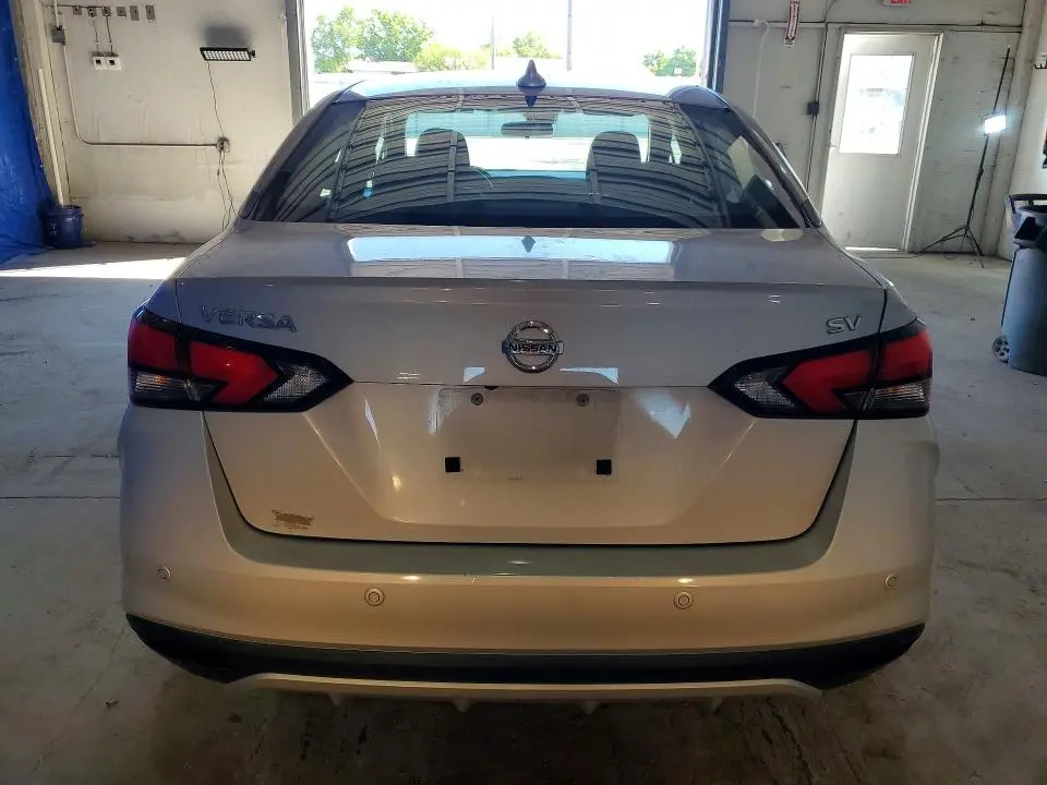 2021 NISSAN VERSA SV  
