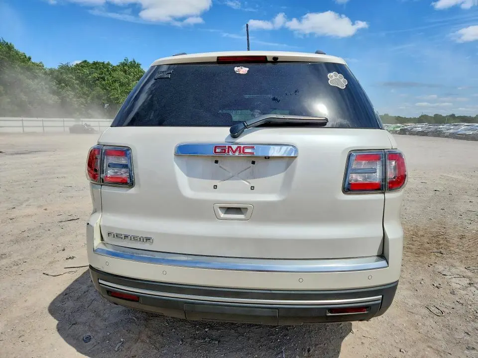 2014 GMC ACADIA SLE  