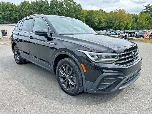 2023 VOLKSWAGEN TIGUAN SE  