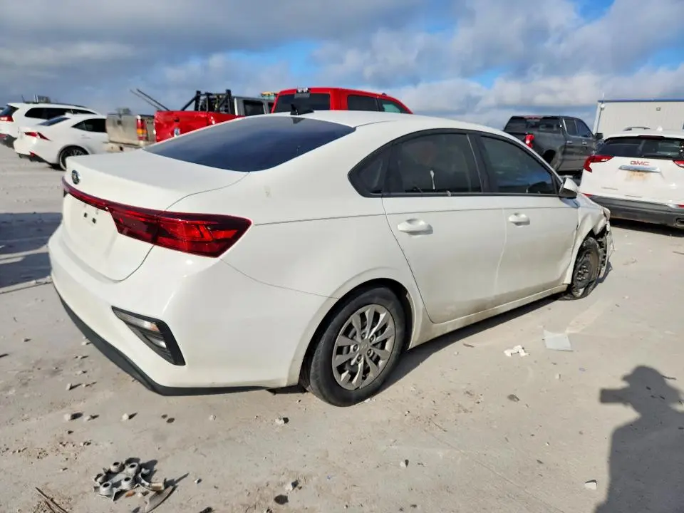 2021 KIA FORTE FE  