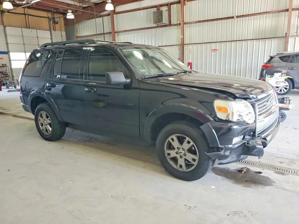 2010 FORD EXPLORER XLT  