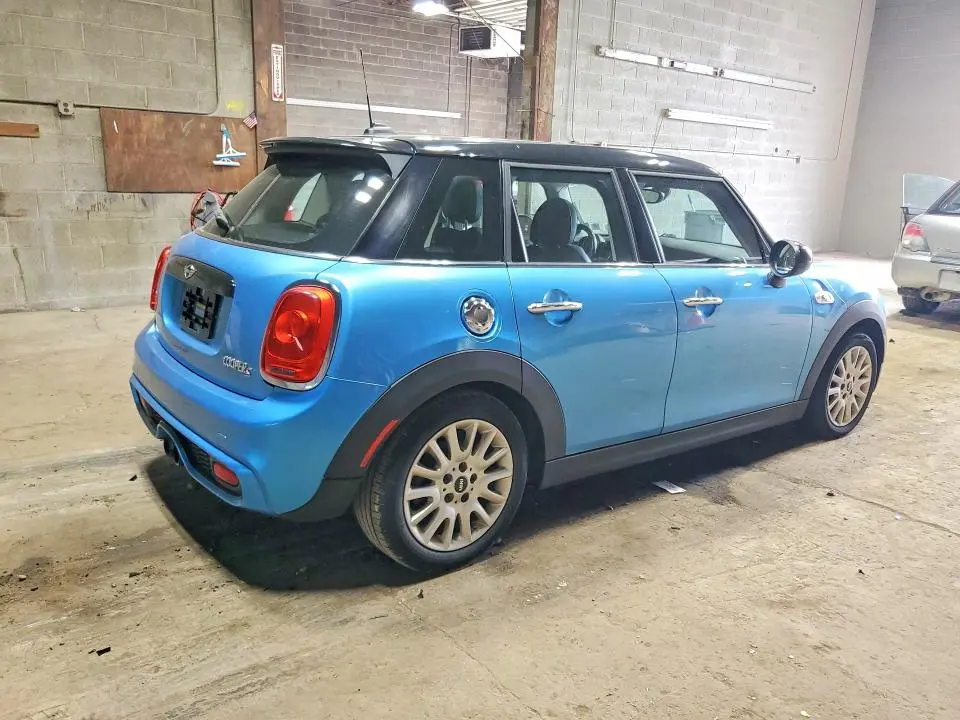 2016 MINI COOPER S  