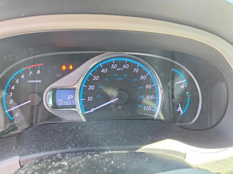 2014 TOYOTA SIENNA XLE 8-PASSENGER  