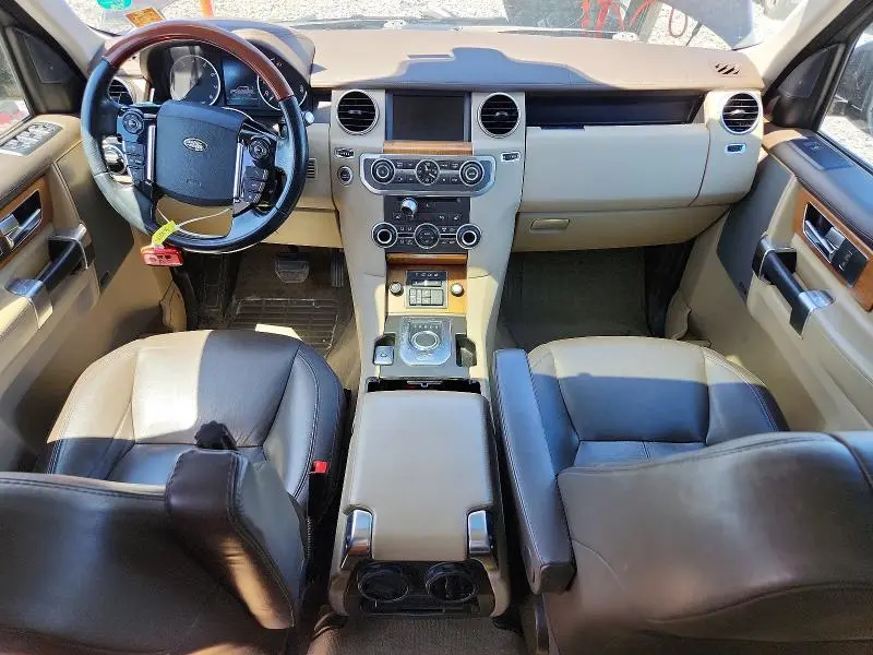 2016 LAND ROVER LR4 HSE LUXURY  