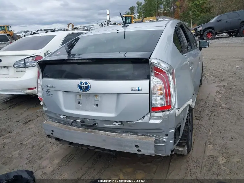 2015 TOYOTA PRIUS THREE