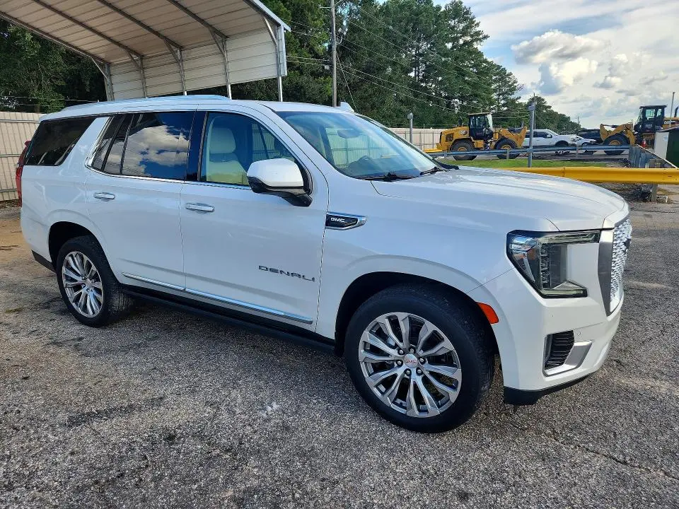 2021 GMC YUKON DENALI  