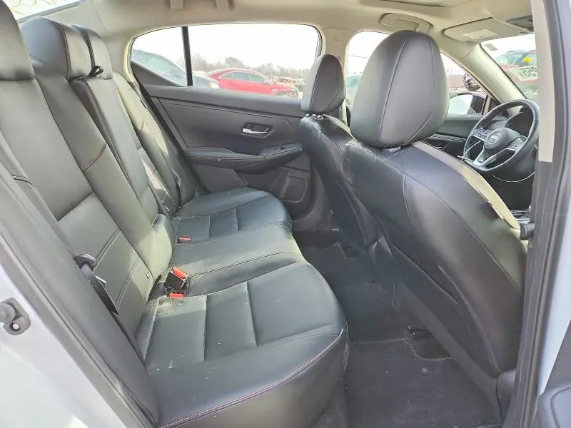 2021 NISSAN SENTRA SR  