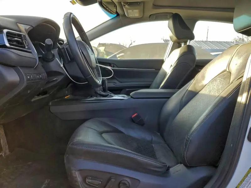 2018 TOYOTA CAMRY XSE  