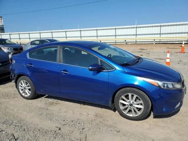 2017 KIA FORTE LX  