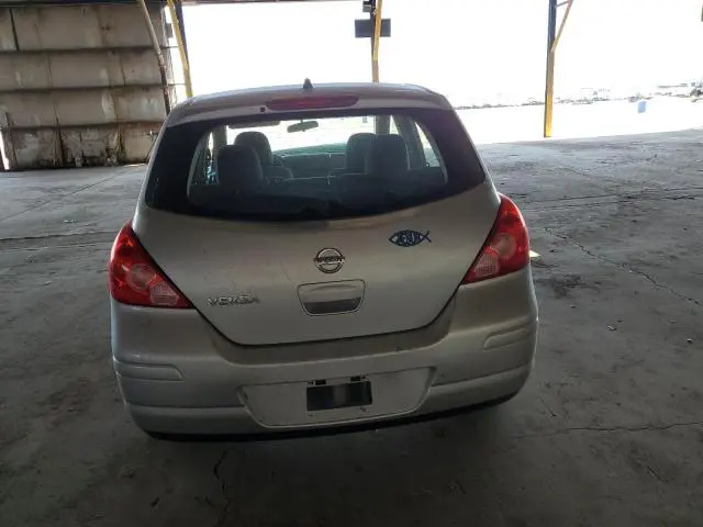 2011 NISSAN VERSA S  